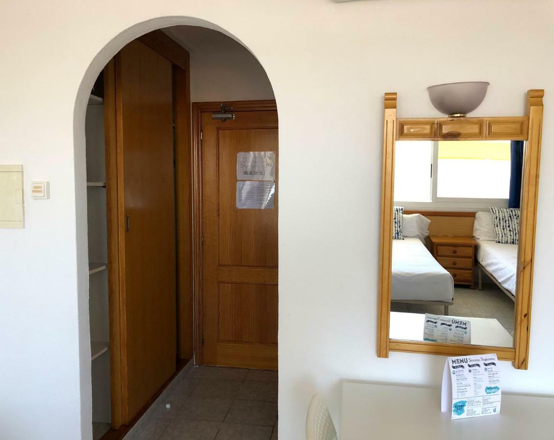 Aparthotel Flats Friends Tropicana Sant Antoni de Portmany Екстериор снимка